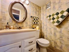131 Andover F, West Palm Beach FL 33417