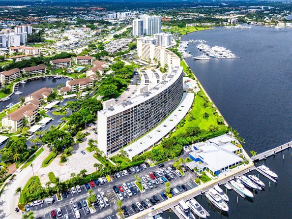 124 Lakeshore Drive 5310, North Palm Beach FL 33408