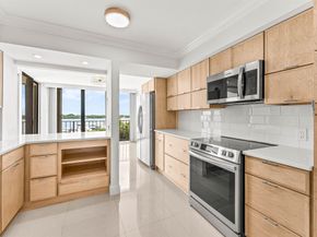 124 Lakeshore Drive 5310, North Palm Beach FL 33408