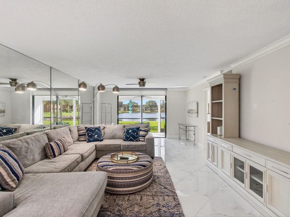 5574 Witney Drive 109, Delray Beach FL 33484