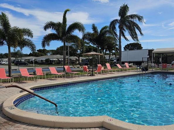 510 High Point Drive C, Delray Beach FL 33445