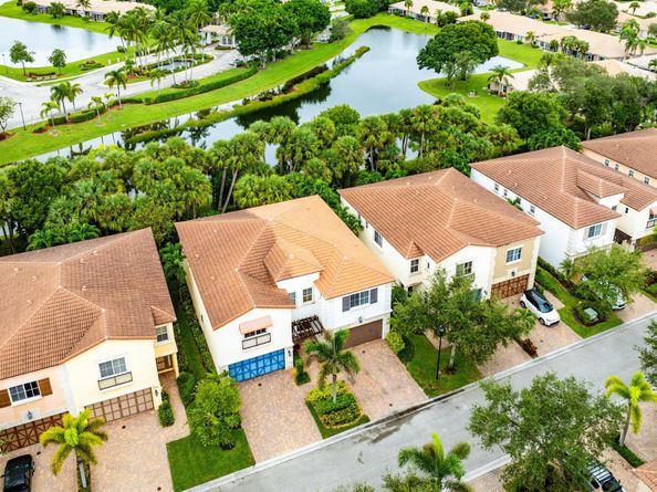 2115 Foxtail View Court, West Palm Beach FL 33411