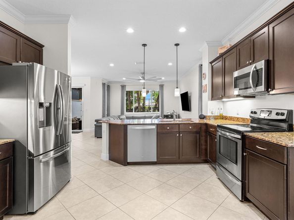 2115 Foxtail View Court, West Palm Beach FL 33411