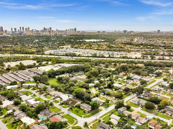 20035 NE 14th Court, North Miami Beach FL 33179