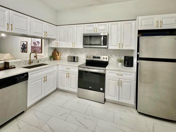 7938 Sanibel Drive, Tamarac FL 33321