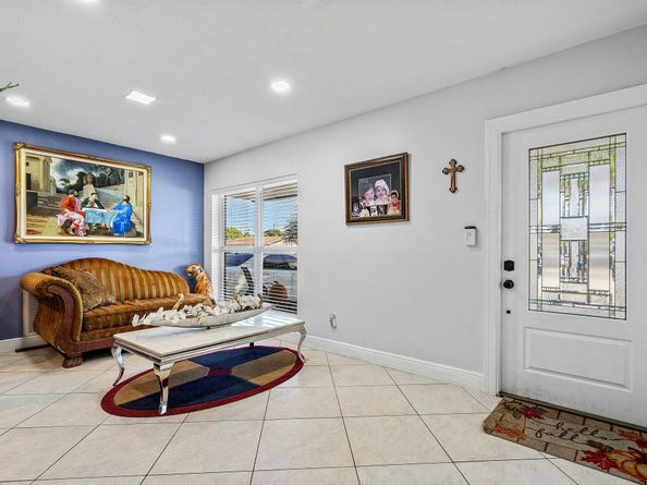 22207 SW 65th Terrace, Boca Raton FL 33428