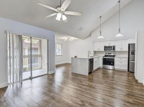 832 NW 92nd Avenue, Plantation FL 33324