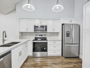 832 NW 92nd Avenue, Plantation FL 33324