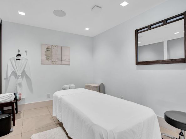 2200 S Ocean Lane 806, Fort Lauderdale FL 33316