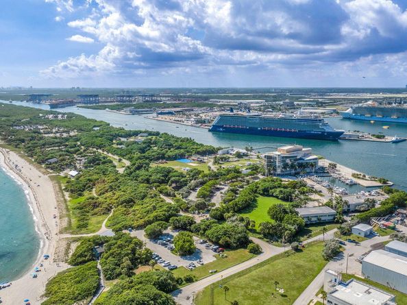 2200 S Ocean Lane 806, Fort Lauderdale FL 33316