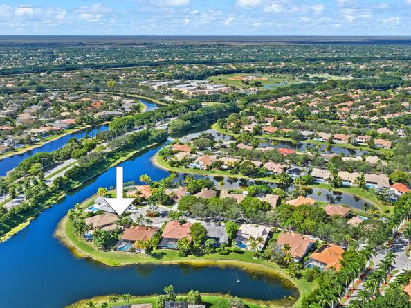 1260 Fairfax Ct, Weston FL 33326