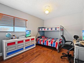 1260 Fairfax Ct, Weston FL 33326