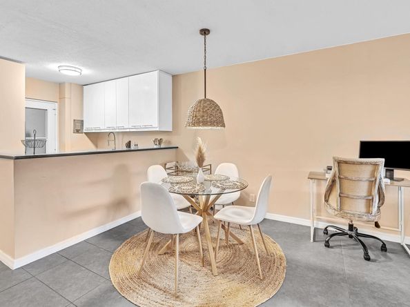 2555 NE 11th St 610, Fort Lauderdale FL 33304