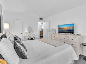 2555 NE 11th St 610, Fort Lauderdale FL 33304