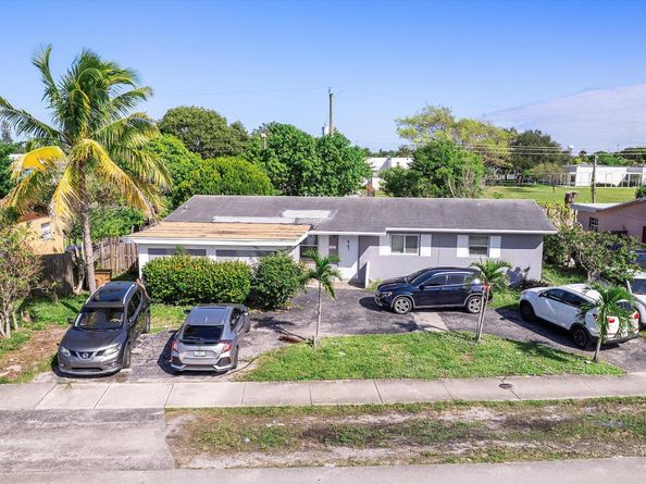941 NE 51st Street, Deerfield Beach FL 33064