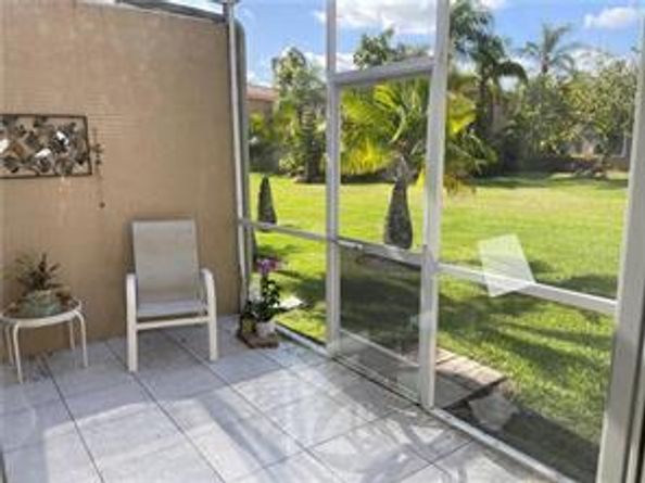 15864 SW 10th Street, Pembroke Pines FL 33027