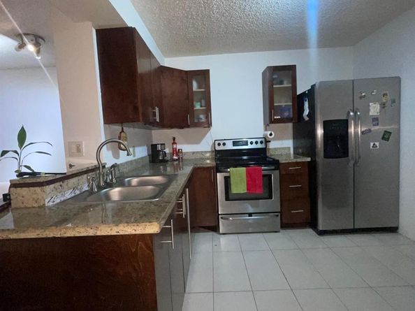 110 S Shore Dr 5C, Miami Beach FL 33141