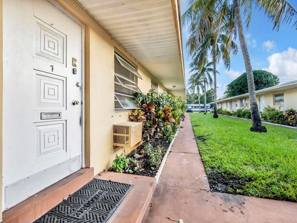 2241 Monroe St 7, Hollywood FL 33020