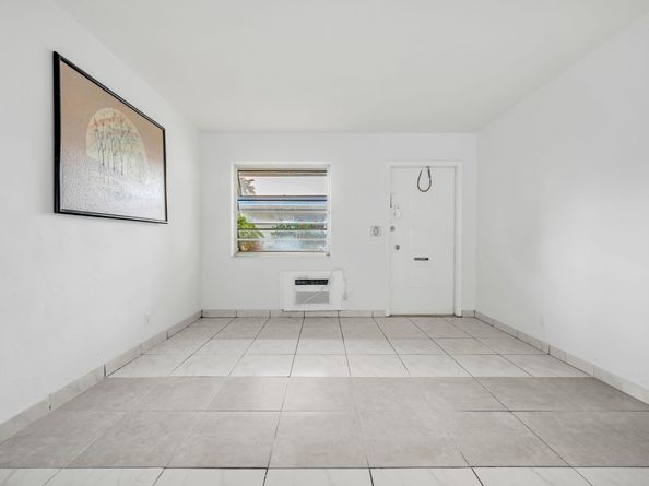 2241 Monroe St 7, Hollywood FL 33020