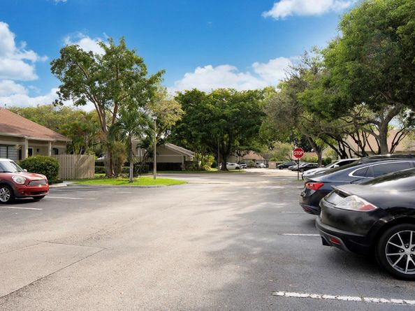 3661 NW 111th Ave, Sunrise FL 33351