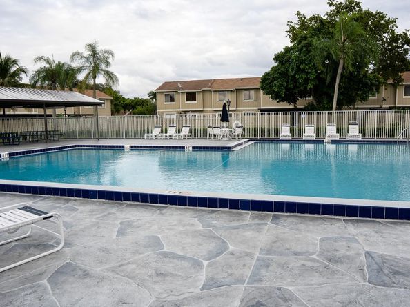 3661 NW 111th Ave, Sunrise FL 33351