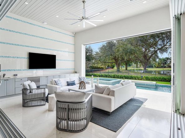 148 Thatch Palm Cove, Boca Raton FL 33432