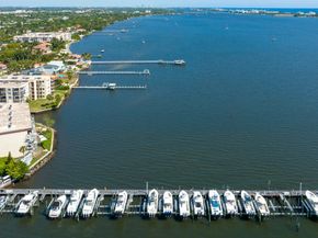 896 N Federal Highway 523, Lantana FL 33462
