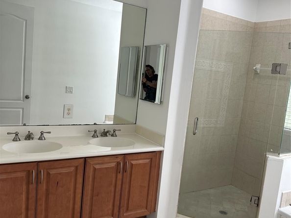 Undisclosed Address #FX-10534619, Fort Lauderdale FL 33315