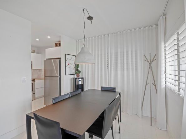 900 Atlantic Shores Boulevard 202, Hallandale Beach FL 33009