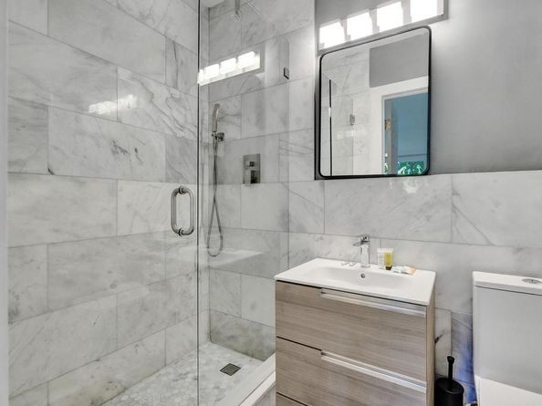 1050 NE 150th St, Miami FL 33161