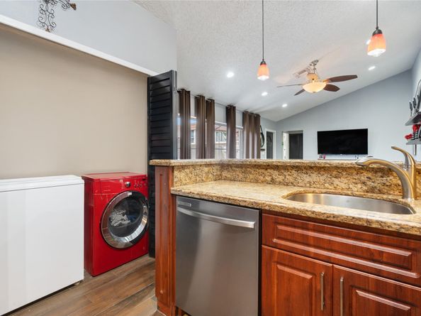 151 NW 115th Ave 405, Plantation FL 33325