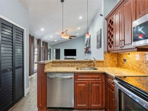 151 NW 115th Ave 405, Plantation FL 33325