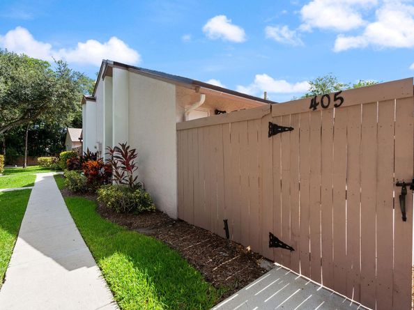 151 NW 115th Ave 405, Plantation FL 33325