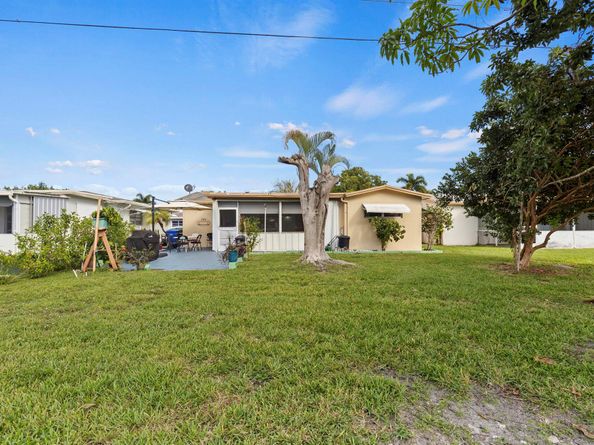 1500 NW 70th Lane, Margate FL 33063