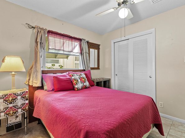 1500 NW 70th Lane, Margate FL 33063