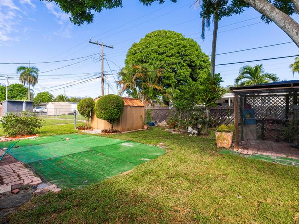 6731 Roosevelt Street, Hollywood FL 33024