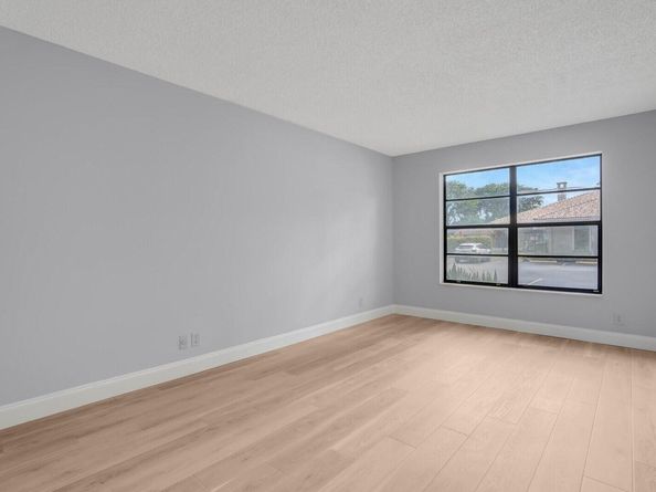 9840 Pineapple Tree Drive 103, Boynton Beach FL 33436