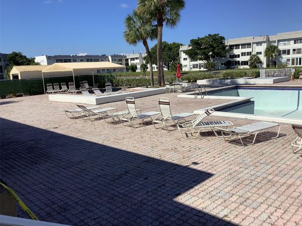 8220 Sunrise Lakes Blvd 110, Sunrise FL 33322