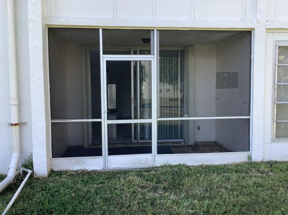 8220 Sunrise Lakes Blvd 110, Sunrise FL 33322