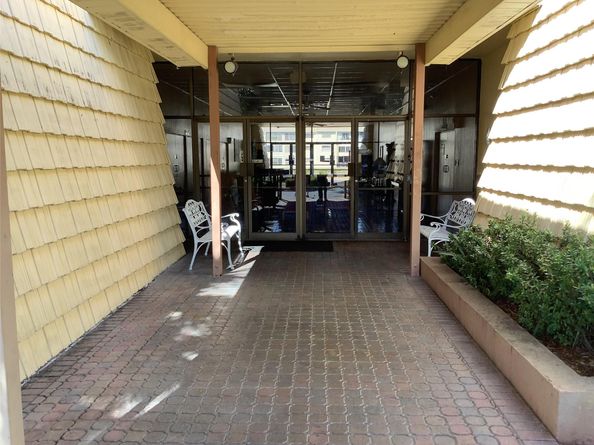 8220 Sunrise Lakes Blvd 110, Sunrise FL 33322