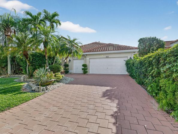 7450 Campo Florido, Boca Raton FL 33433