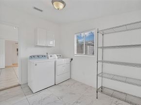 1114 NW 39th St, Miami FL 33127