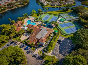 113 Egret Circle, Greenacres FL 33413