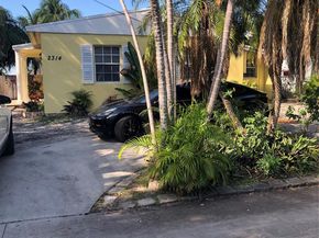 2314 N 26th Ave, Hollywood FL 33020