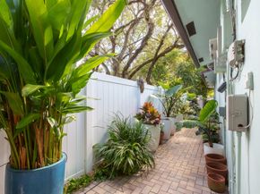 1502 SW 24th St, Fort Lauderdale FL 33315