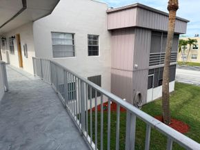 470 Capri J, Delray Beach FL 33484