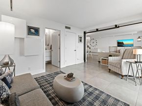 2425 Presidential Way 1806, West Palm Beach FL 33401