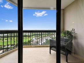 2425 Presidential Way 1806, West Palm Beach FL 33401