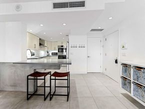 2425 Presidential Way 1806, West Palm Beach FL 33401