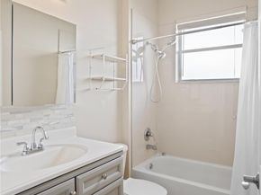 942 Windward Way, Weston FL 33327